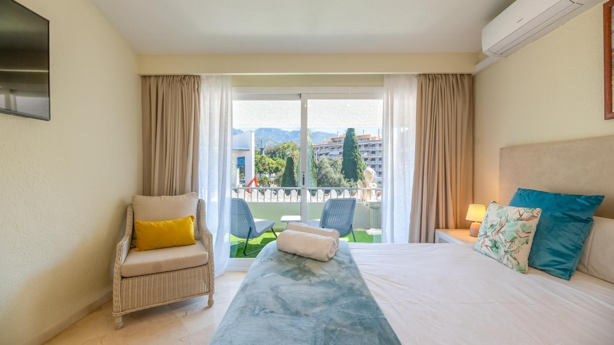 Penthouse Boutique Suite Marbella Exterior photo