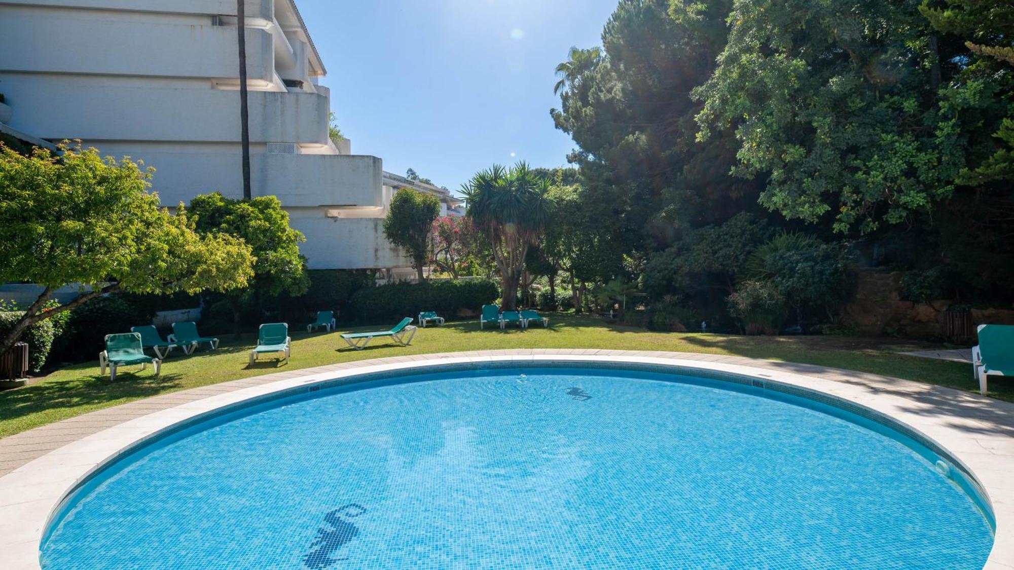 Penthouse Boutique Suite Marbella Exterior photo