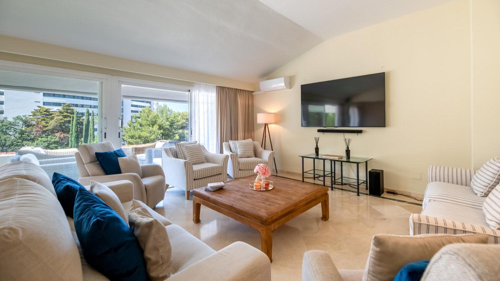 Penthouse Boutique Suite Marbella Exterior photo