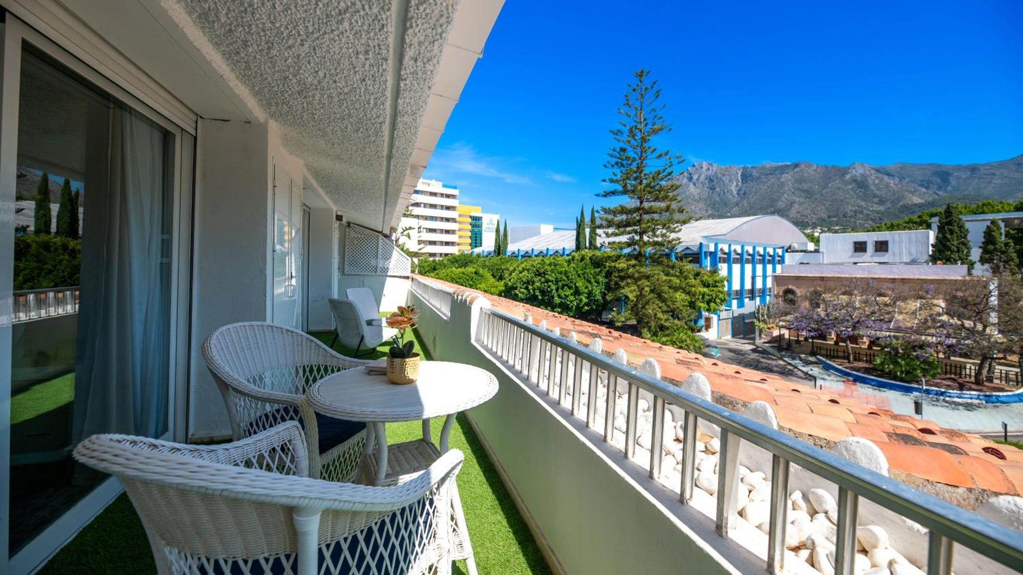 Penthouse Boutique Suite Marbella Exterior photo