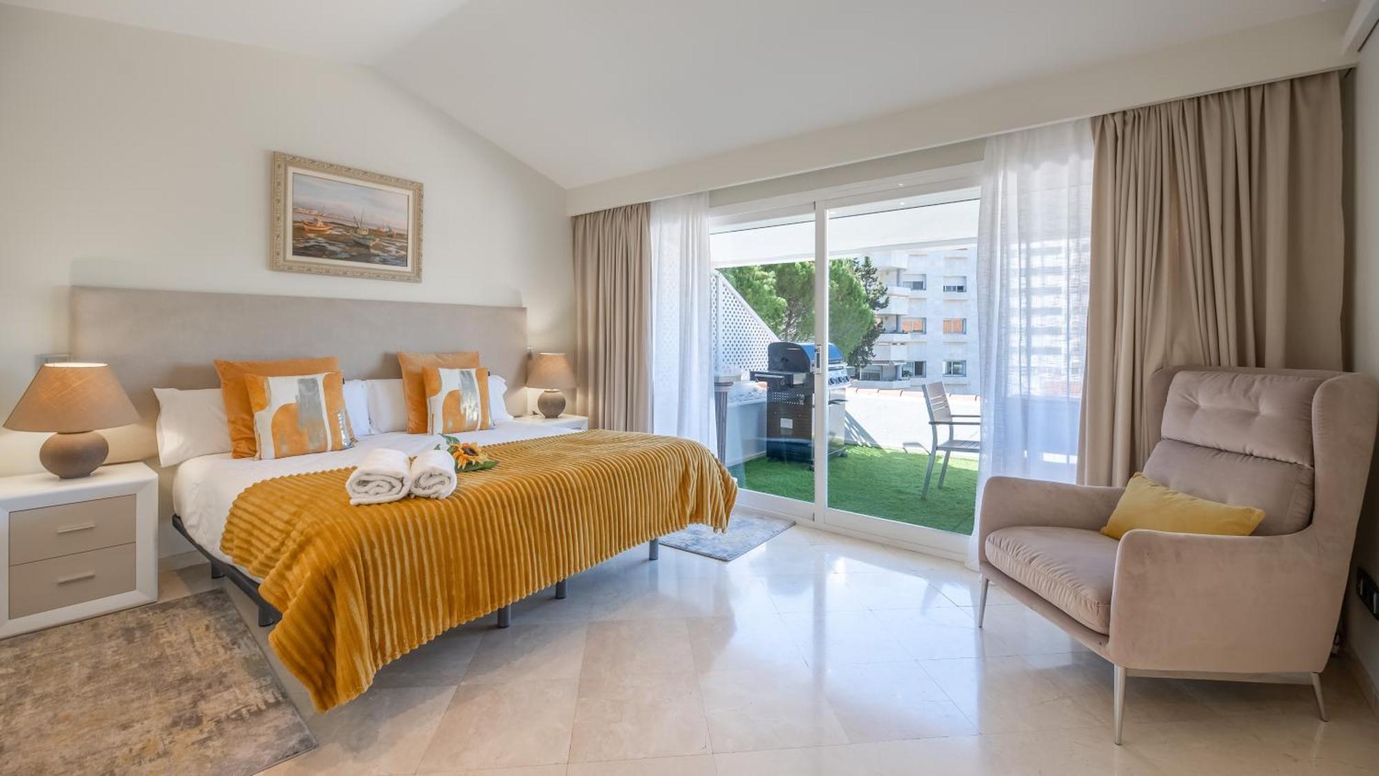 Penthouse Boutique Suite Marbella Exterior photo